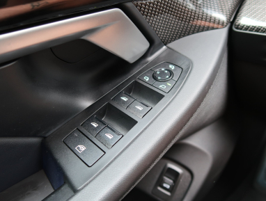 BMW 5 - 2024
