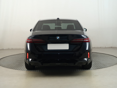 BMW 5 - 2024