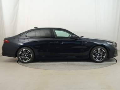 BMW 5 - 2024