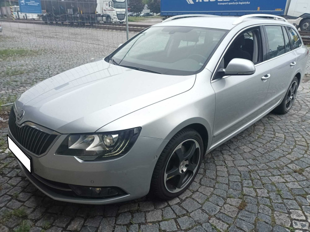 Škoda Superb 2014