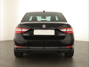 Škoda Superb - 2015