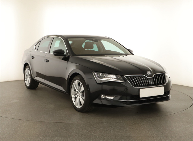 Škoda Superb 2015