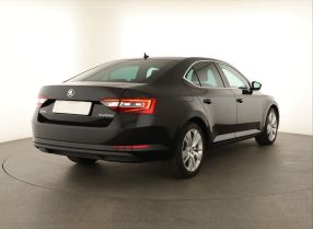 Škoda Superb - 2015