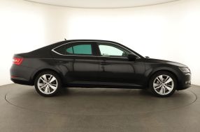 Škoda Superb - 2015