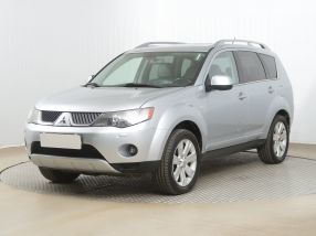 Mitsubishi Outlander - 2009