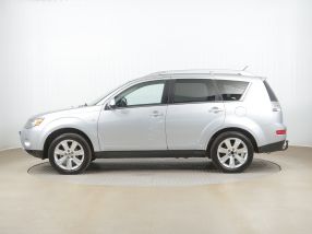 Mitsubishi Outlander - 2009