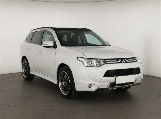 Mitsubishi Outlander 2012