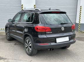 Volkswagen Tiguan - 2011