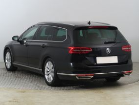 Volkswagen Passat - 2015