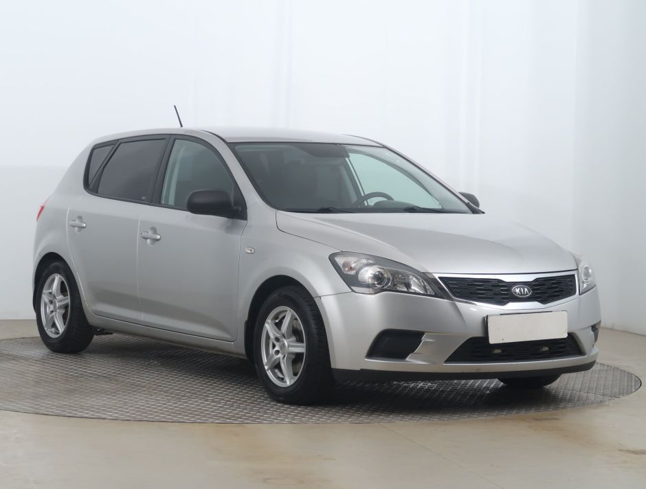 Kia Ceed - 2011