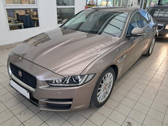 Jaguar XE 2016