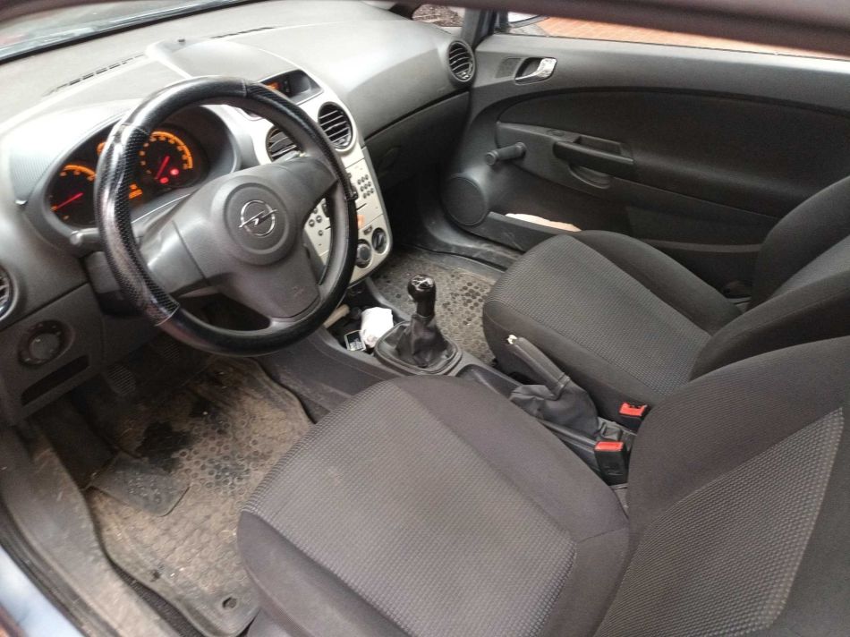 Opel Corsa - 2009