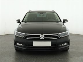 Volkswagen Passat - 2015
