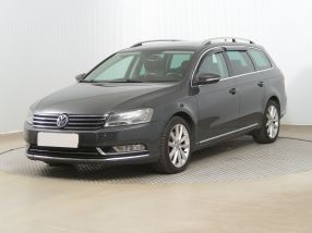 Volkswagen Passat - 2012