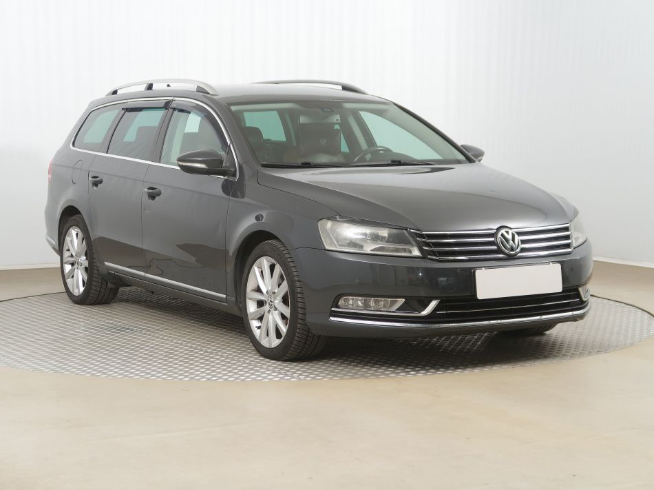 Volkswagen Passat - 2012