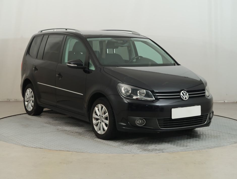 Volkswagen Touran - 2011