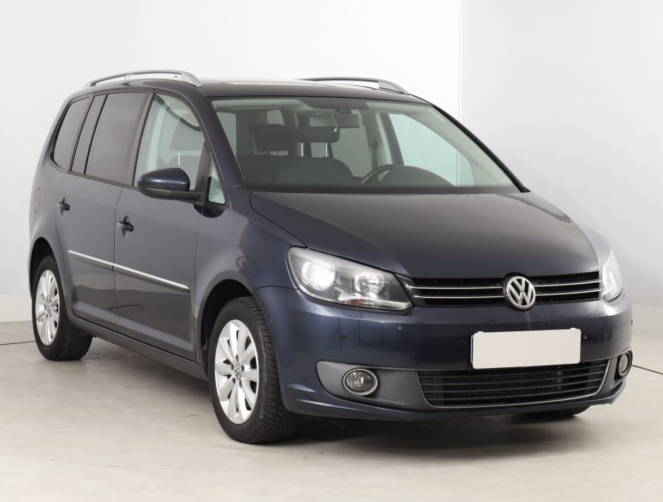 Volkswagen Touran - 2011
