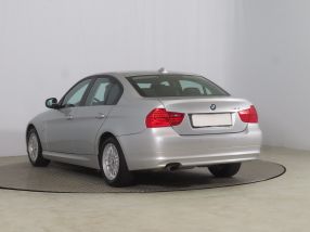 BMW 3 - 2011