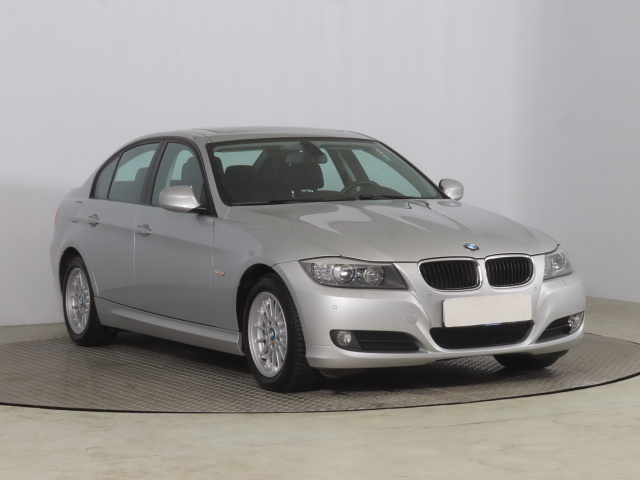 BMW 3 2011