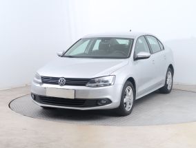Volkswagen Jetta - 2013