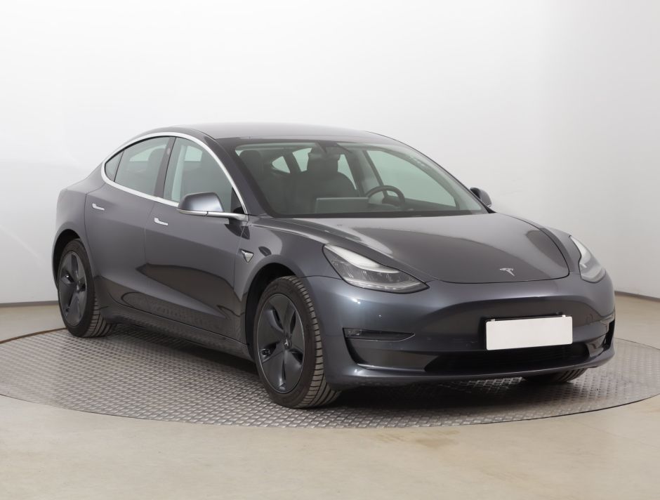 Tesla Model 3 - 2019