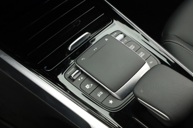 Mercedes-Benz GLB - 2023