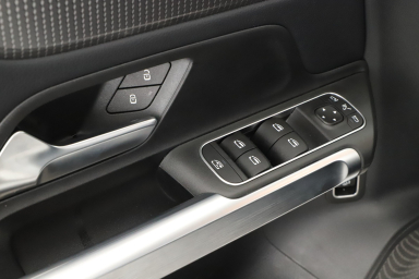 Mercedes-Benz GLB - 2023