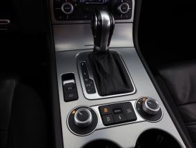 Volkswagen Touareg - 2015