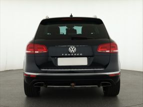 Volkswagen Touareg - 2015