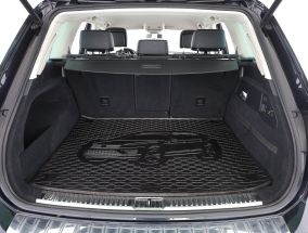 Volkswagen Touareg - 2015