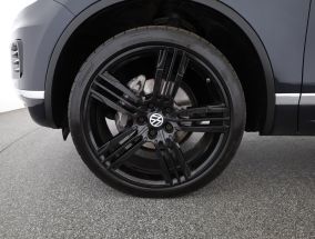 Volkswagen Touareg - 2015