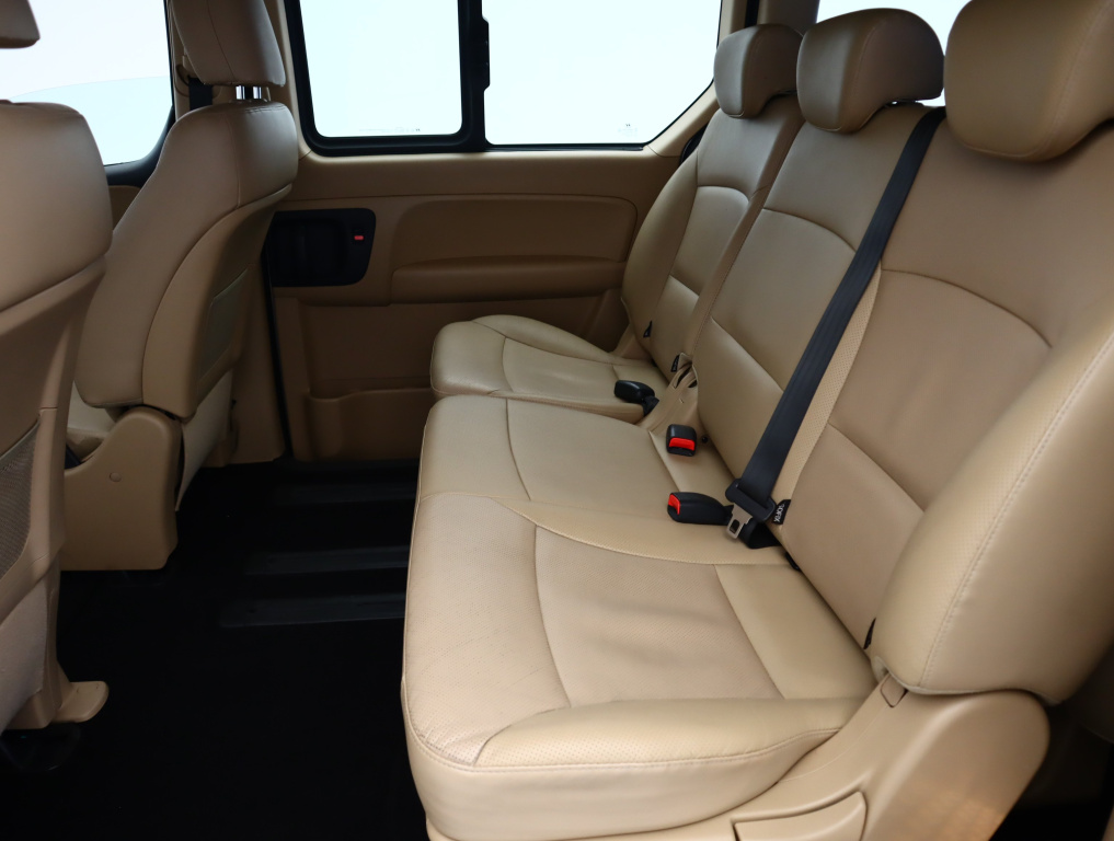 Hyundai H-1 Tour