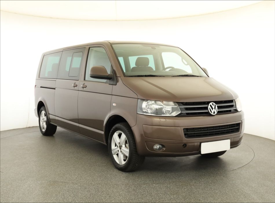Volkswagen Multivan - 2010