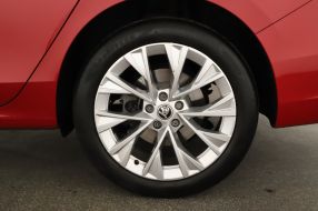 Škoda Superb - 2024