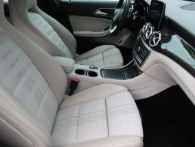 Mercedes-Benz GLA - 2017