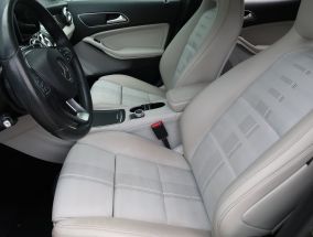 Mercedes-Benz GLA - 2017
