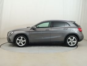 Mercedes-Benz GLA - 2017