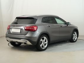 Mercedes-Benz GLA - 2017