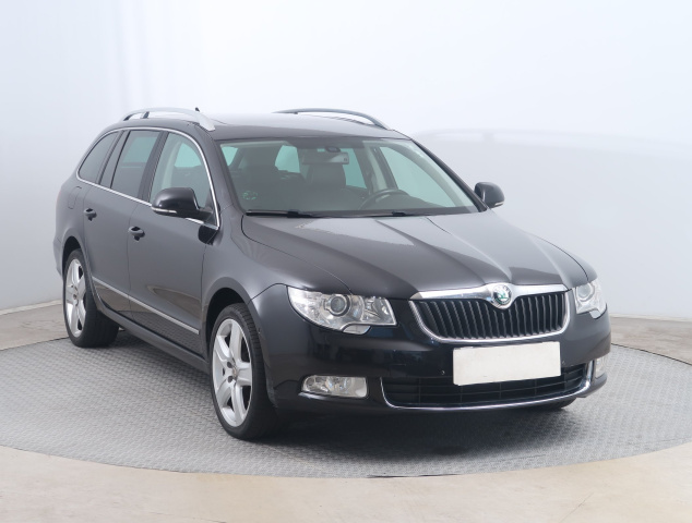 Škoda Superb 2011