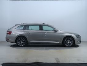 Škoda Superb - 2016
