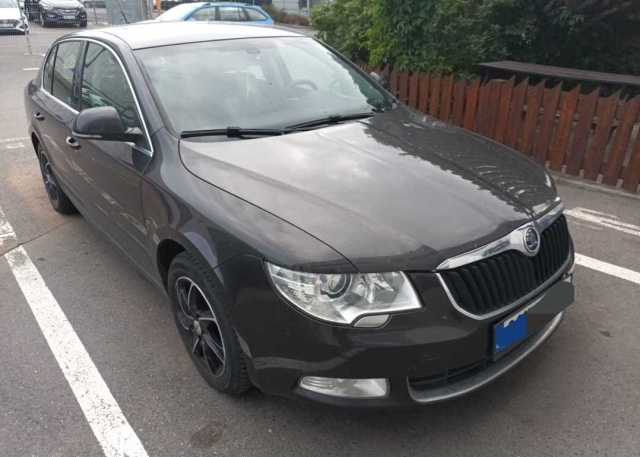 Škoda Superb 2008