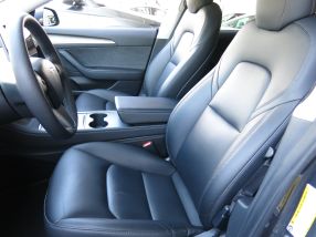 Tesla Model 3 - 2021