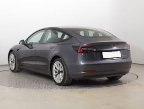 Tesla Model 3 - 2021