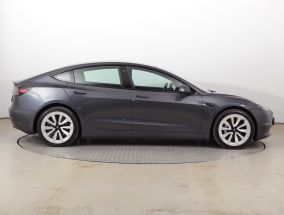 Tesla Model 3 - 2021