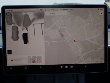 Tesla Model Y - 2023