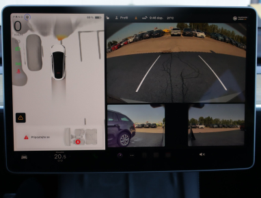 Tesla Model Y - 2023