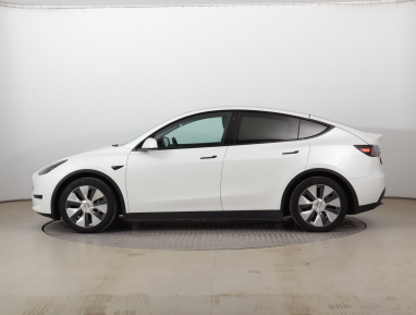 Tesla Model Y - 2023