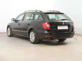 Skoda Superb - 2012
