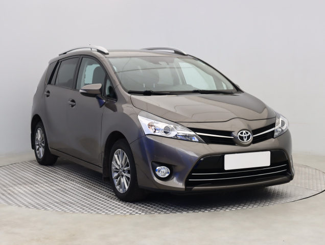 Toyota Verso 2016