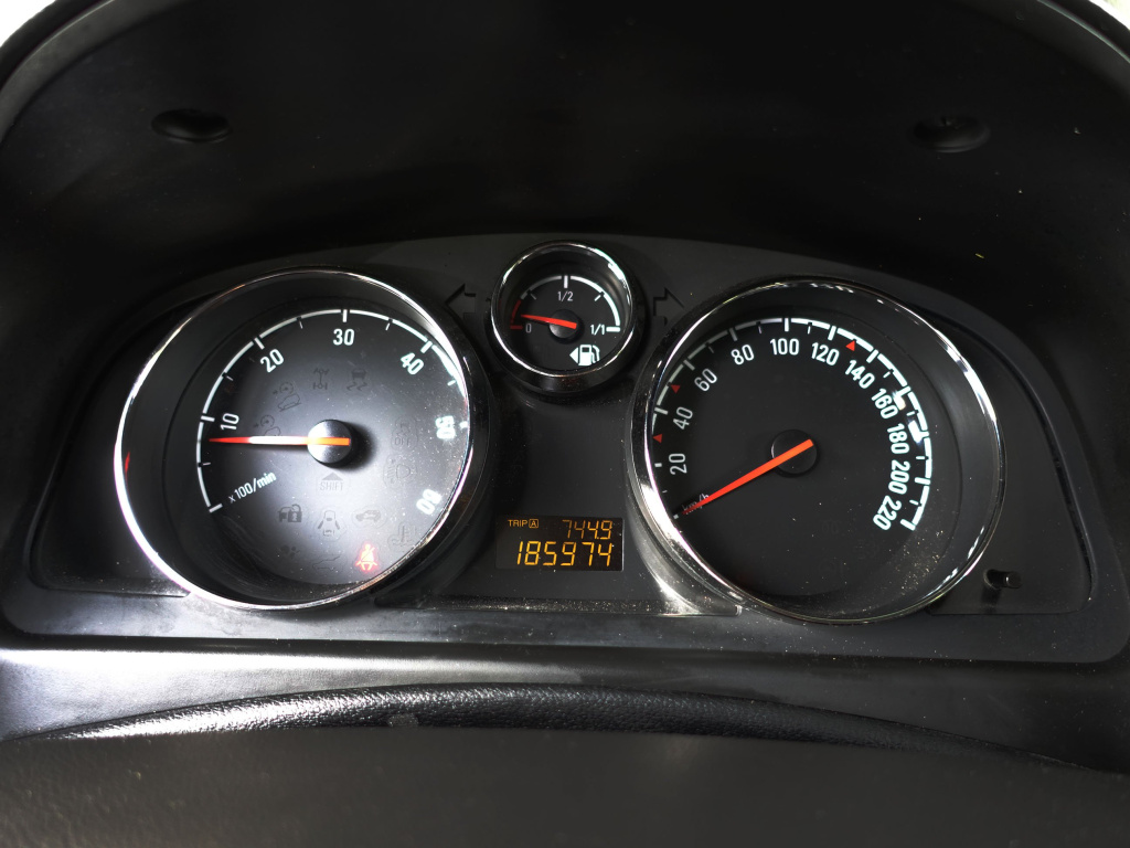 Opel Antara